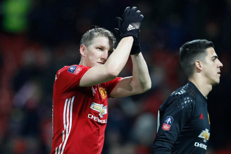 Jose Mourinho gives sensational update on Schweinsteiger's future at