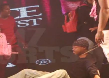 4cea45cf44a3d8e3f02b80fcb71c164a16d31f1cdbea6daa6570d66472a9eb0b_large