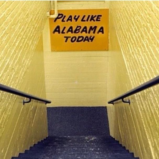 notre-dame-s-new-play-like-a-champion-sign-effective-immediately