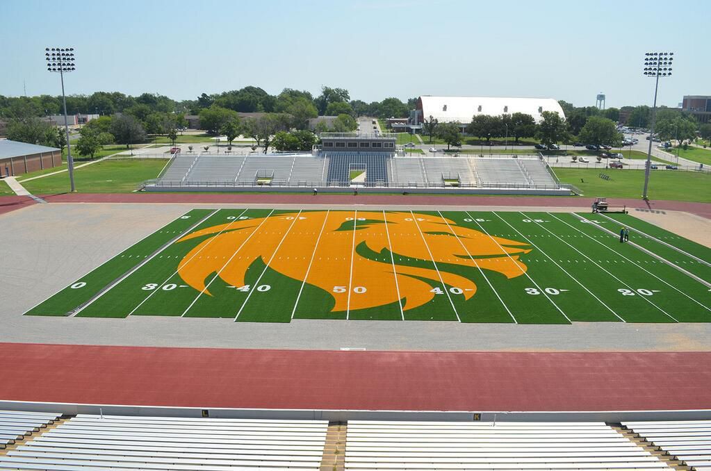 texas-a-m-commerce-has-the-largest-midfield-logo-in-college-football