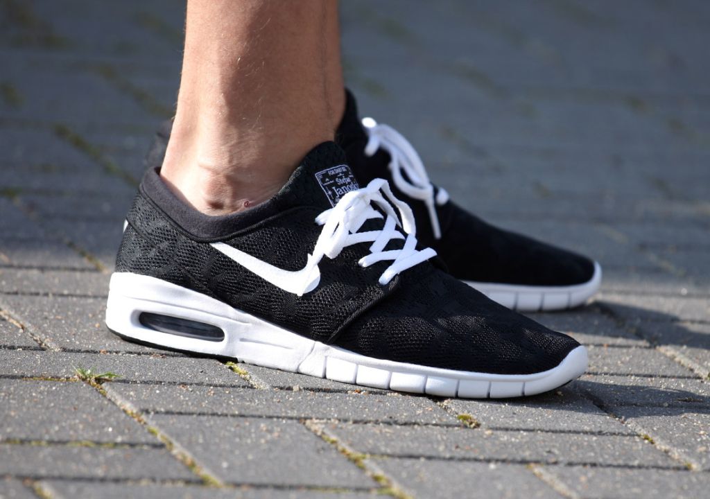 janoski max on feet