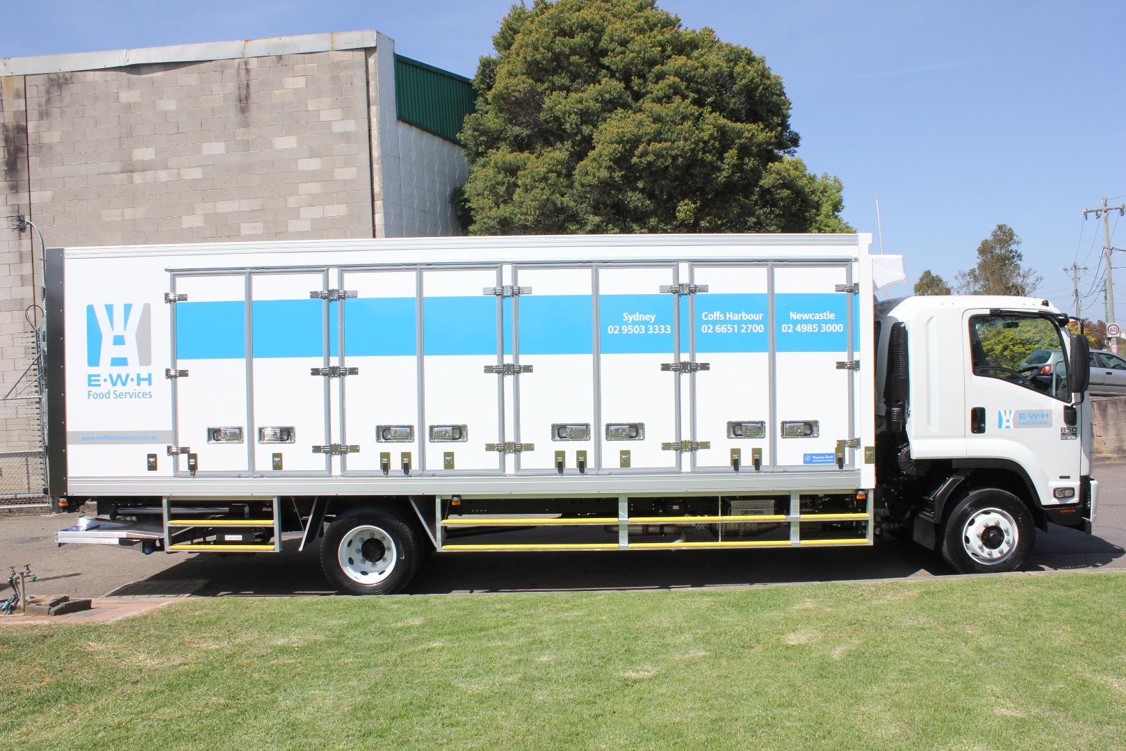 Cold Storage Truck CY25T 2.5M 2 PALLETS LockerDome